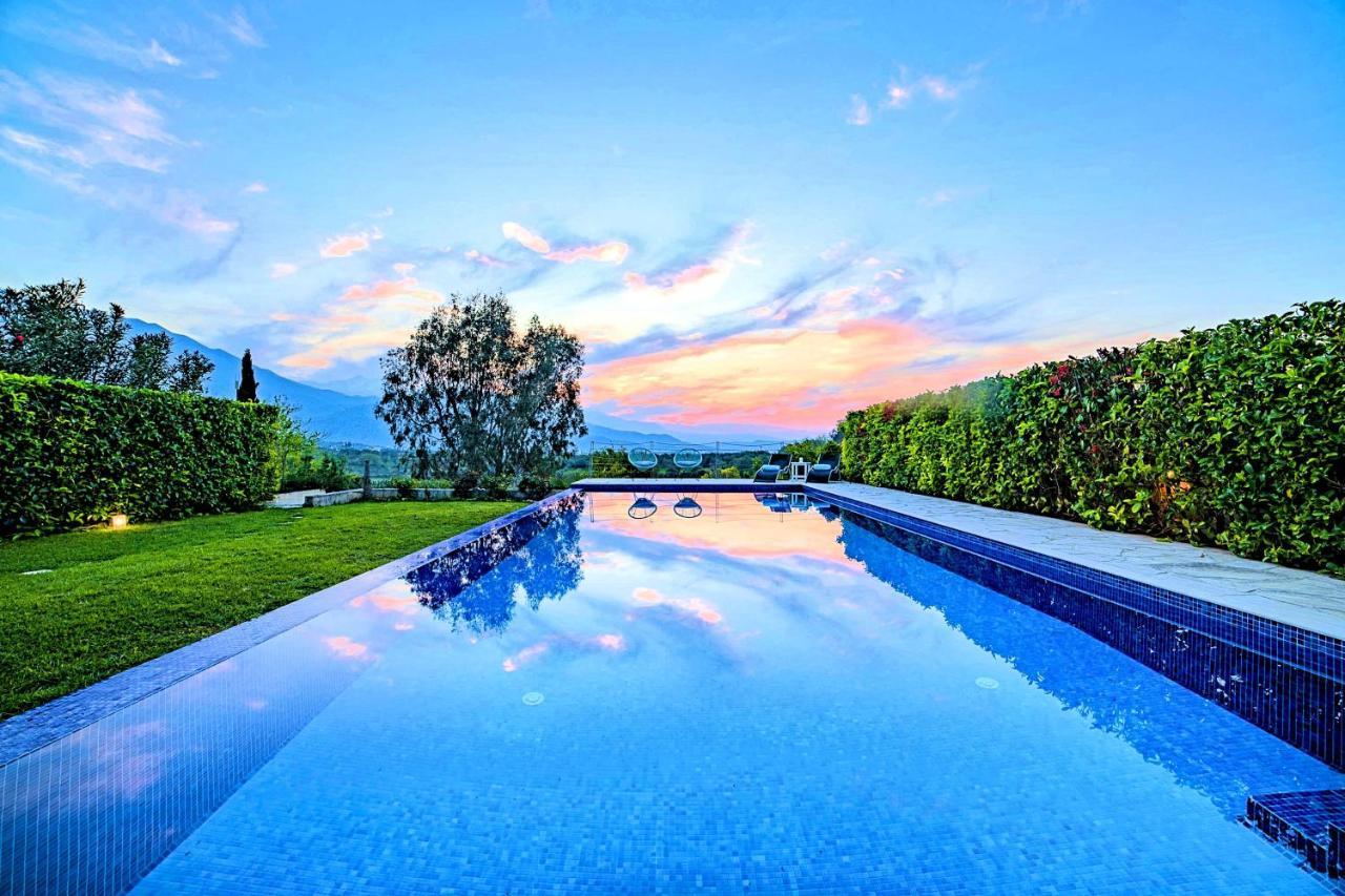 Cretan Mansion With Heated Swimming Pool Villa Georgioupoli Exteriör bild
