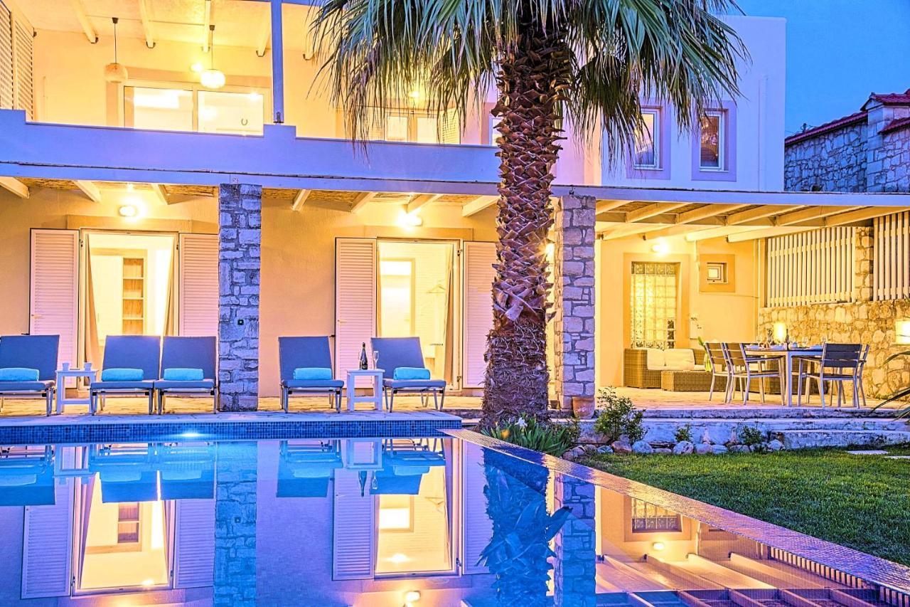 Cretan Mansion With Heated Swimming Pool Villa Georgioupoli Exteriör bild